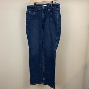 Levi’s 505 Straight - Mid Rise - Medium Wash - 10